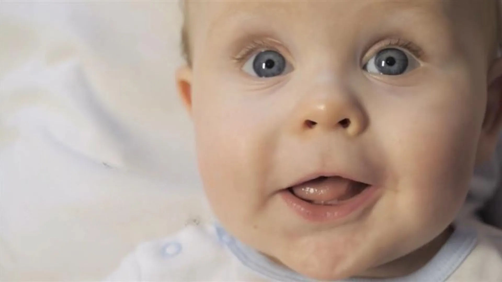 Video laden: Video zum Gesichtslesen – Charakter, Talente, Fähigkeiten und Persönlichkeit anhand von Gesichtszügen erkennen und deuten.